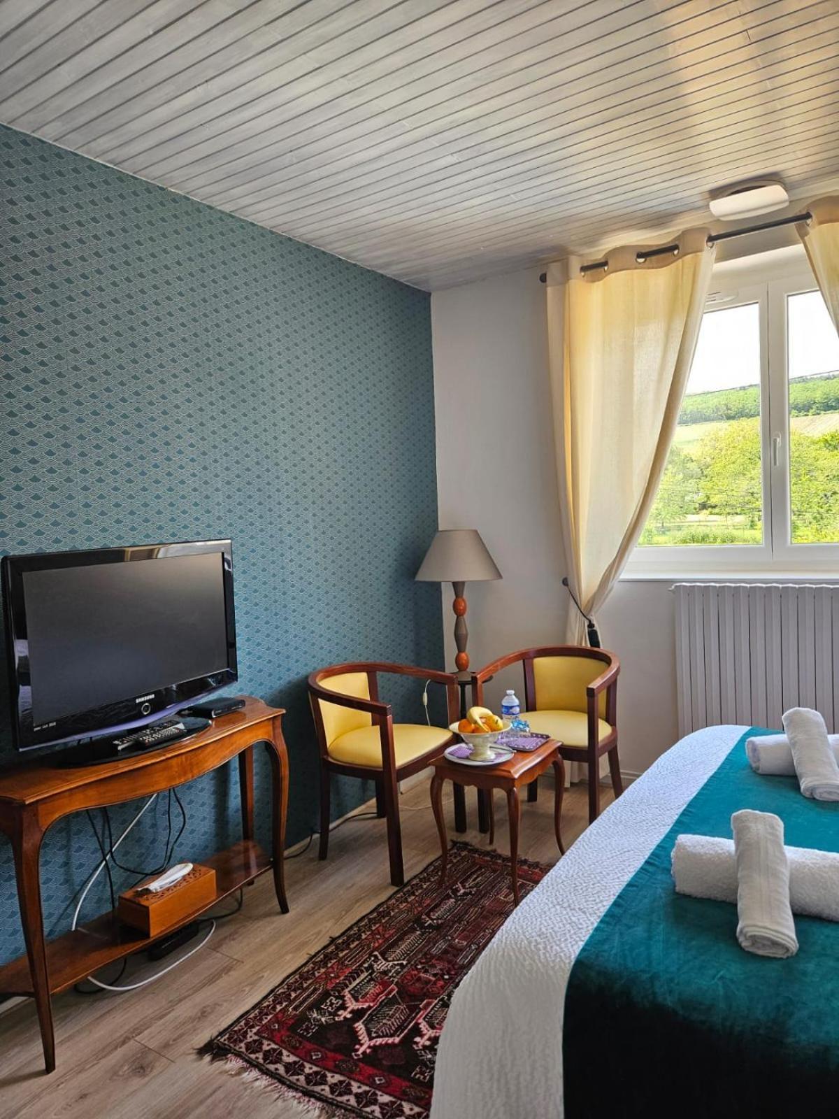 Domaine Bassy Guest house *